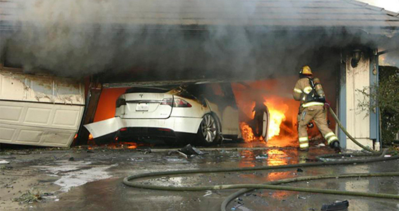 Firefighter Hell When an Electric Car Bursts into Flames